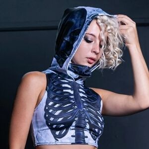 Devil Walking Rave Crop Top Size L